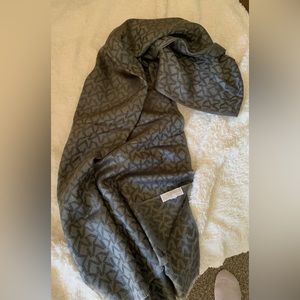 Michael kors scarf